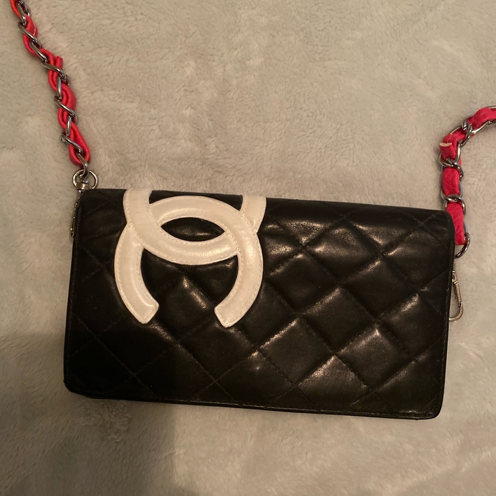 CHANEL💕Cambon Wallet on Neon Pink Leather Chain